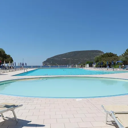 Salida - Vista Mare, Piscina E Attrezzata