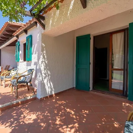 Vila Salida - Vista Mare, Piscina E Attrezzata